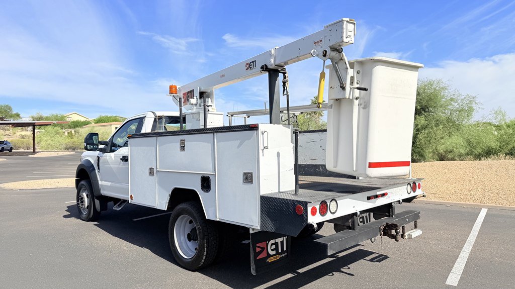 Used 2017 Ford F450 XL w/ Power Equipment Group RWD image 3