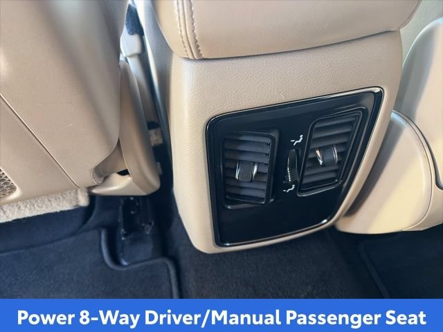 Used 2014 Jeep Grand Cherokee Laredo w/ Quick Order Package 23E AWD/4WD image 16