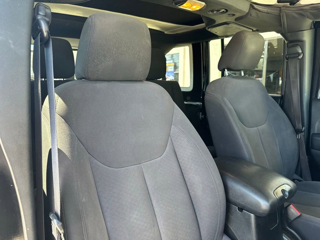 Used 2017 Jeep Wrangler Unlimited Sport w/ Connectivity Group AWD/4WD image 20