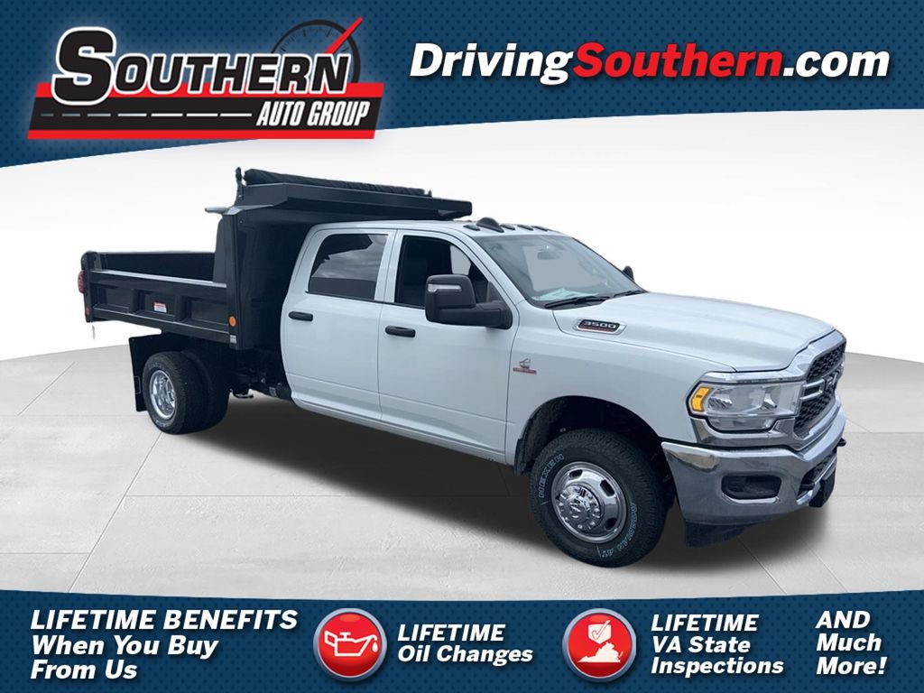 New 2024 RAM 3500 Tradesman w/ Chrome Appearance Group AWD/4WD 360° Tour