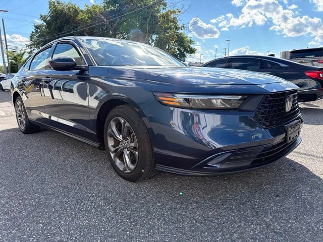 Used 2023 Honda Accord EX image 3
