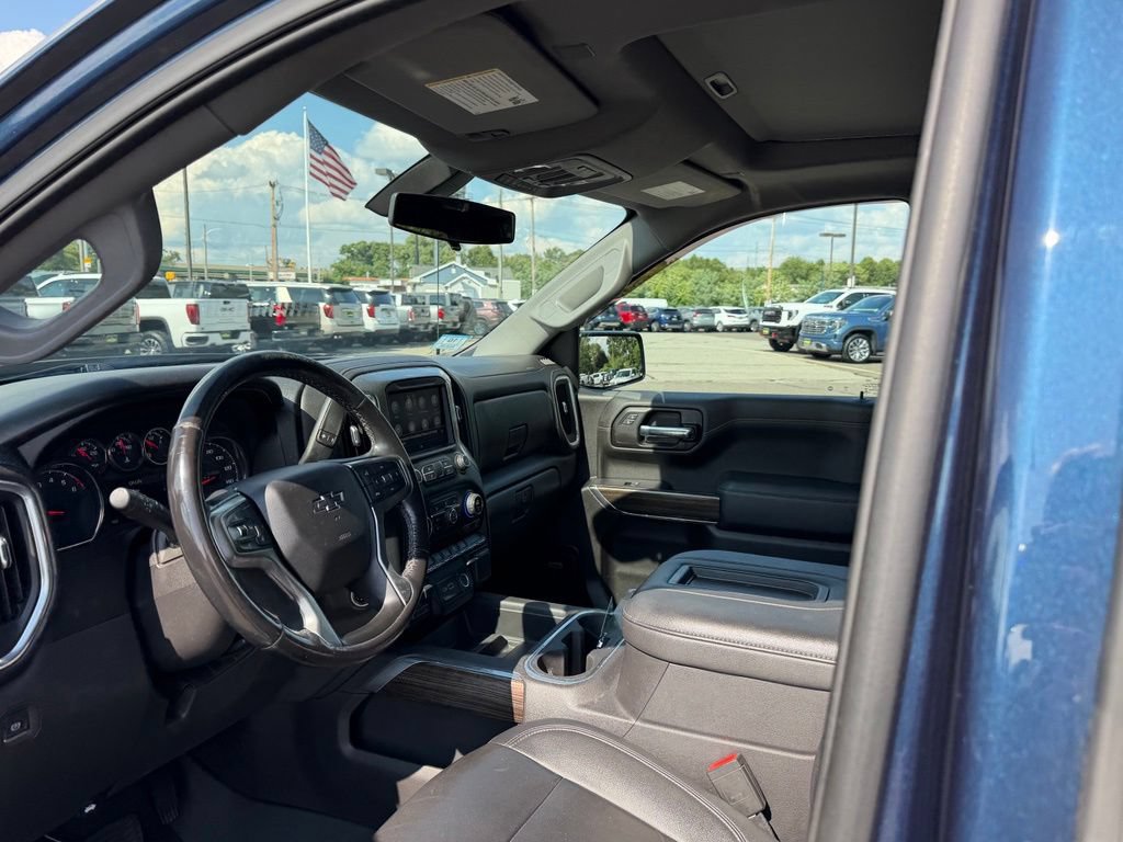 Used 2021 Chevrolet Silverado 1500 LT Trail Boss w/ Convenience Package II AWD/4WD image 16