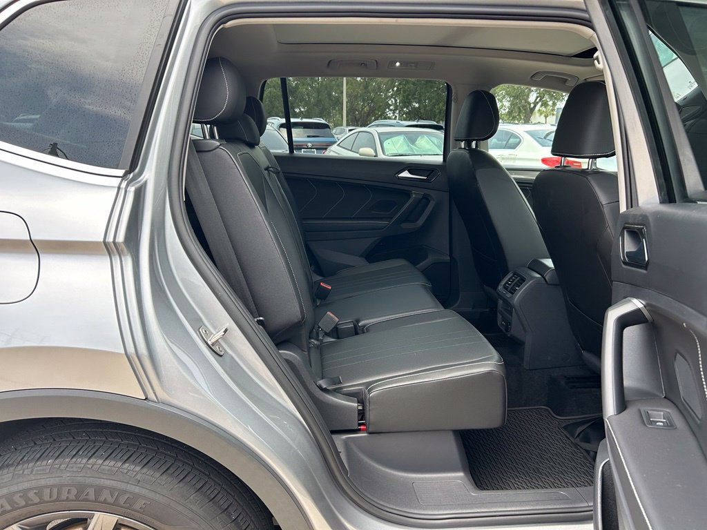 Certified 2023 Volkswagen Tiguan SE w/ Panoramic Sunroof Package FWD image 46