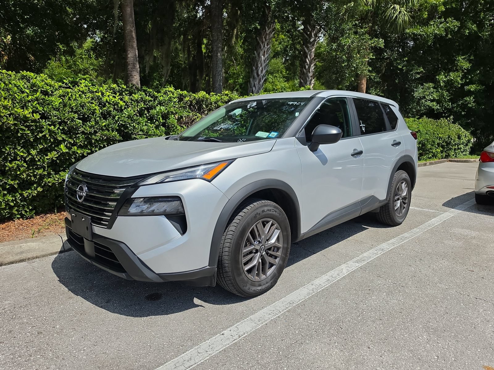 Used 2024 Nissan Rogue S AWD/4WD image 7