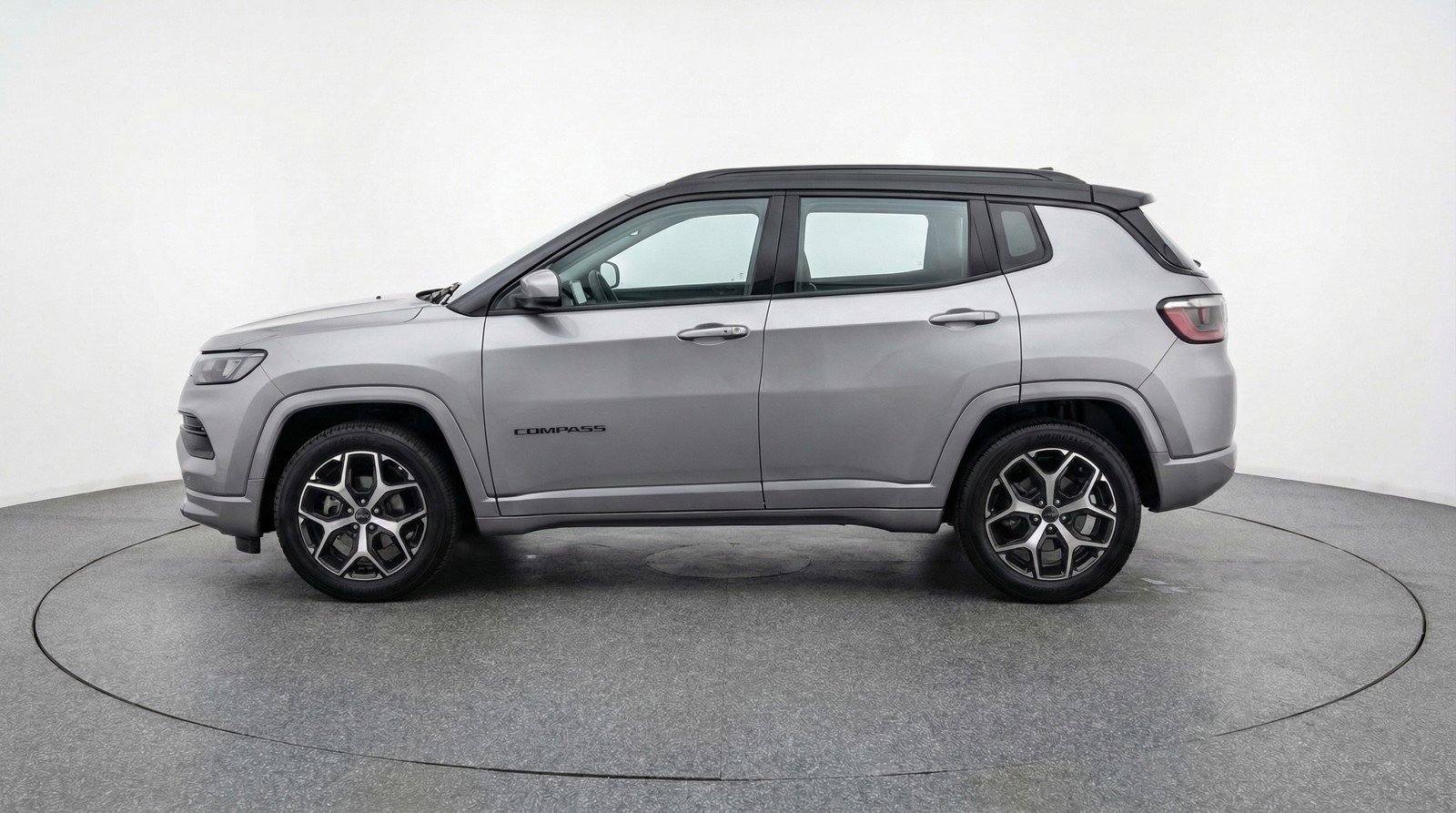 Used 2025 Jeep Compass Limited image 5
