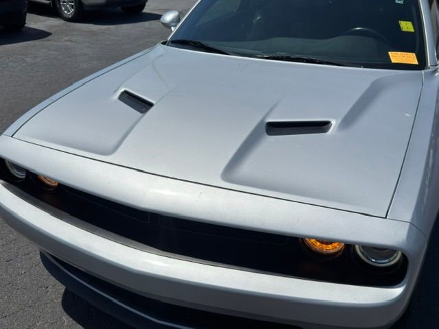 Used 2020 Dodge Challenger SXT w/ Blacktop Package RWD image 9