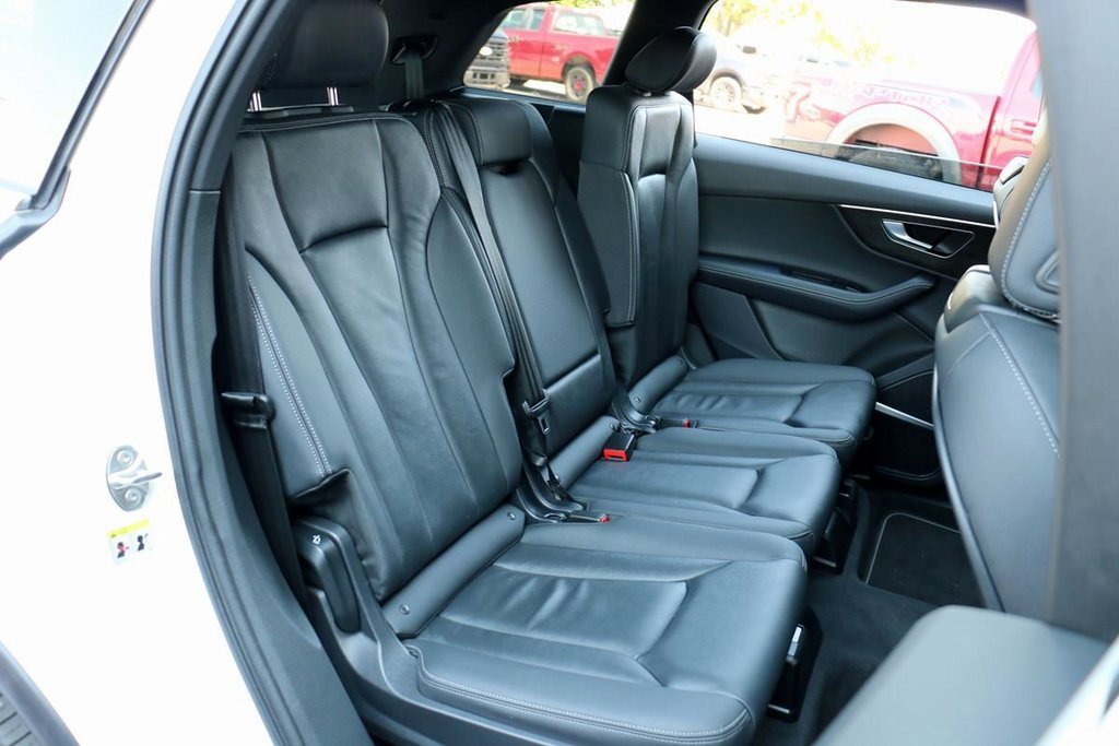 Used 2025 Audi Q7 3.0T Premium Plus image 33