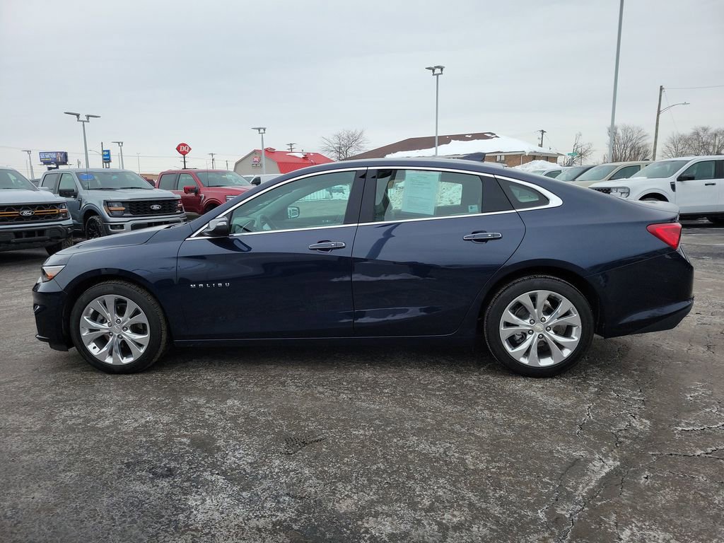 Used 2017 Chevrolet Malibu Premier w/ Driver Confidence Package image 7