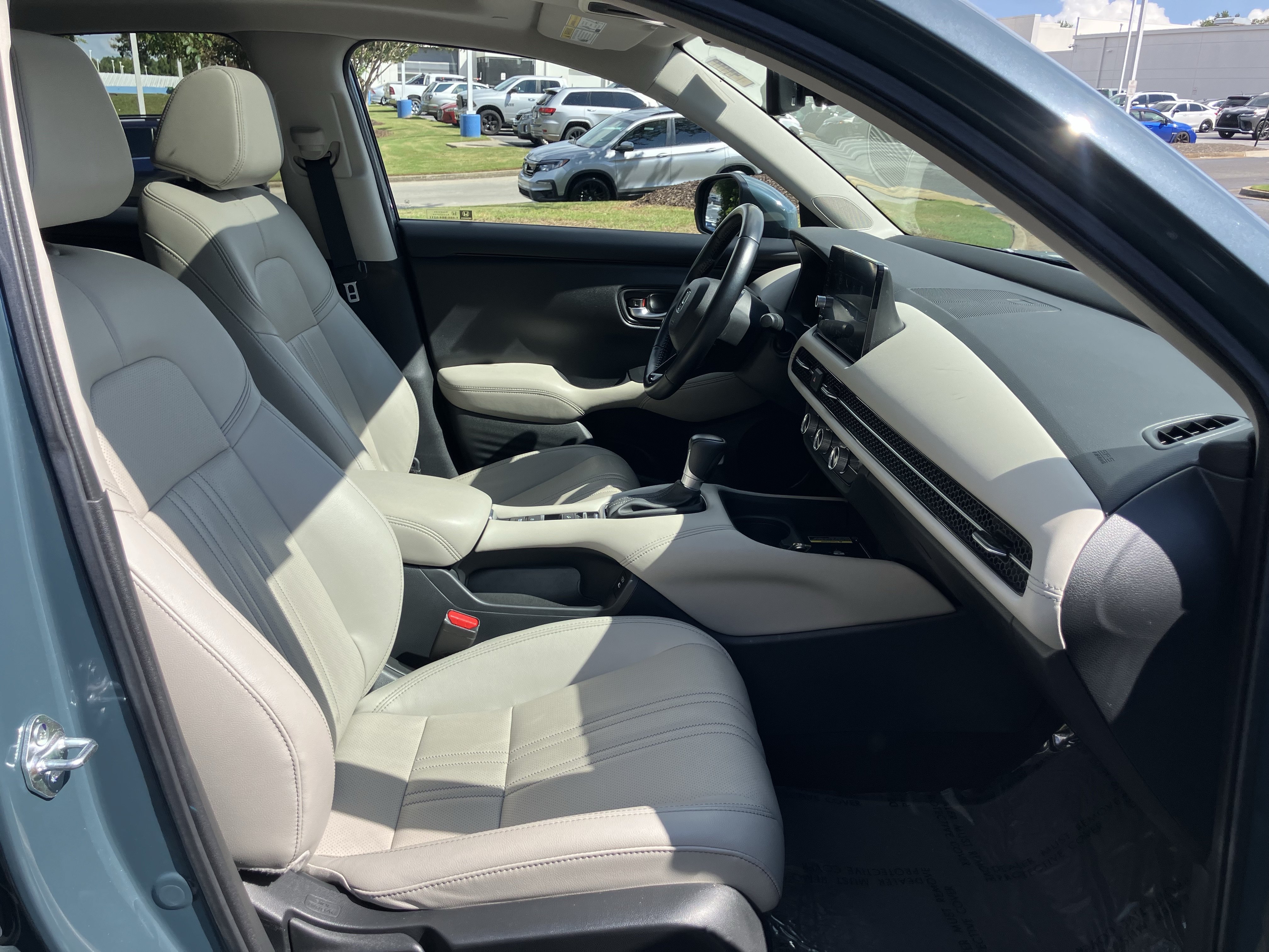 Used 2025 Honda HR-V EX-L image 35