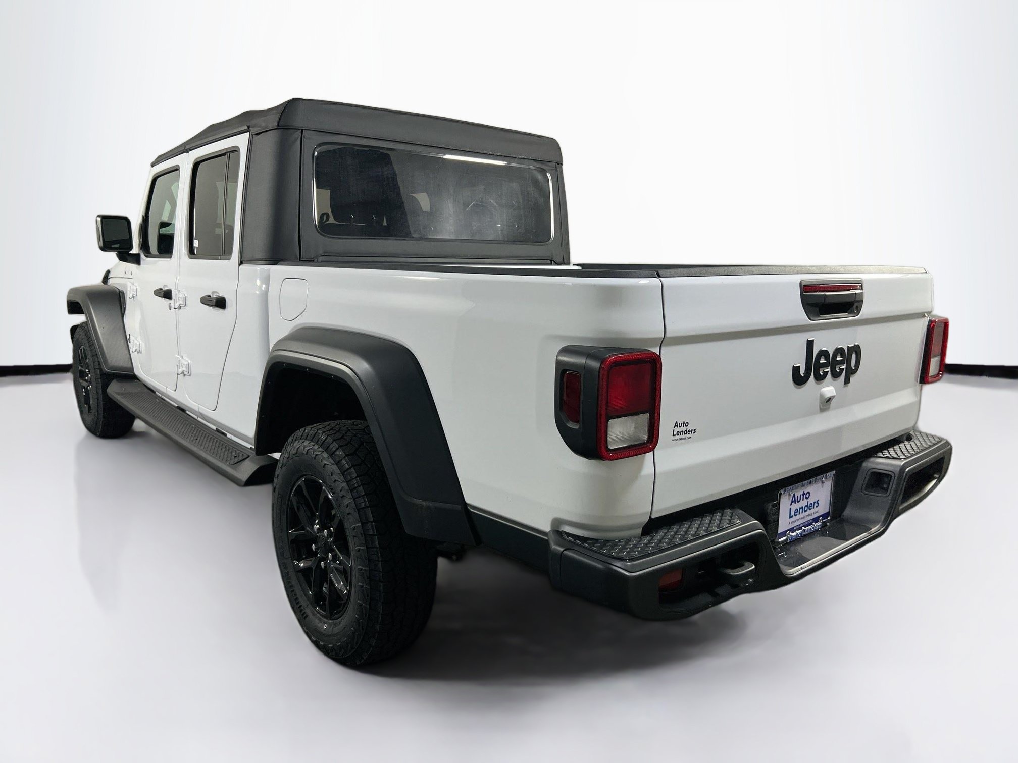 Used 2023 Jeep Gladiator Sport AWD/4WD image 7