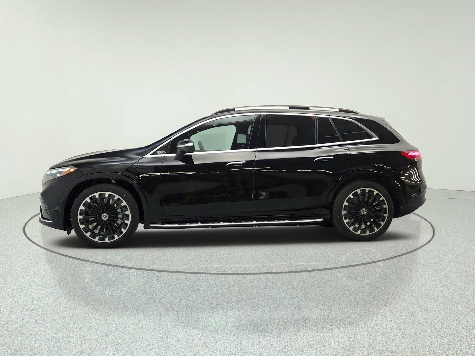 New 2026 Mercedes-Benz EQS 550 4MATIC SUV image 8