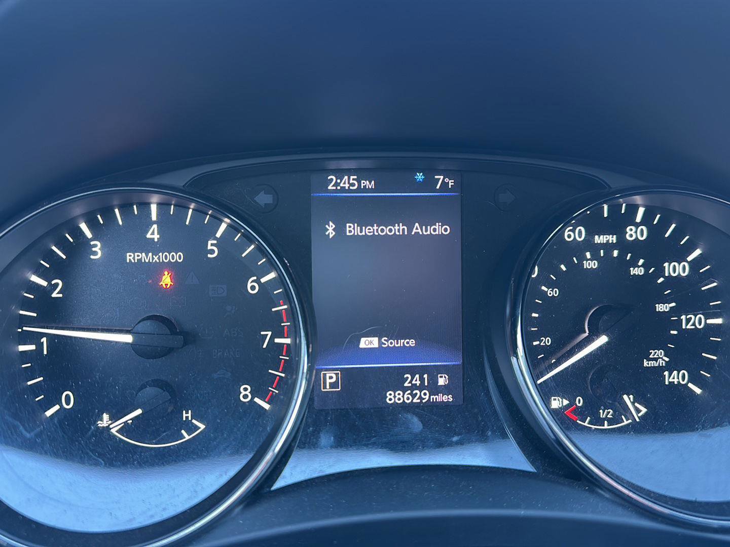 Used 2018 Nissan Rogue SV w/ Sun & Sound Touring Package image 8