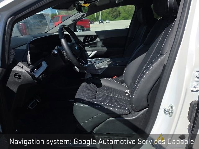 Used 2025 Cadillac Optiq Luxury 2 w/ LPO, Floor Liner Package AWD/4WD image 9