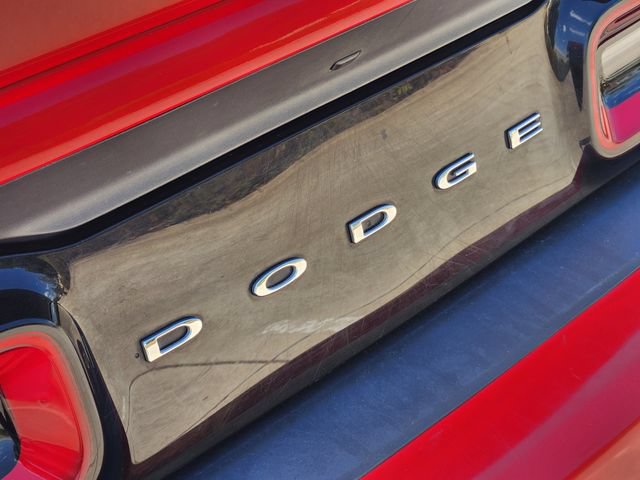 Used 2018 Dodge Challenger SXT RWD image 12
