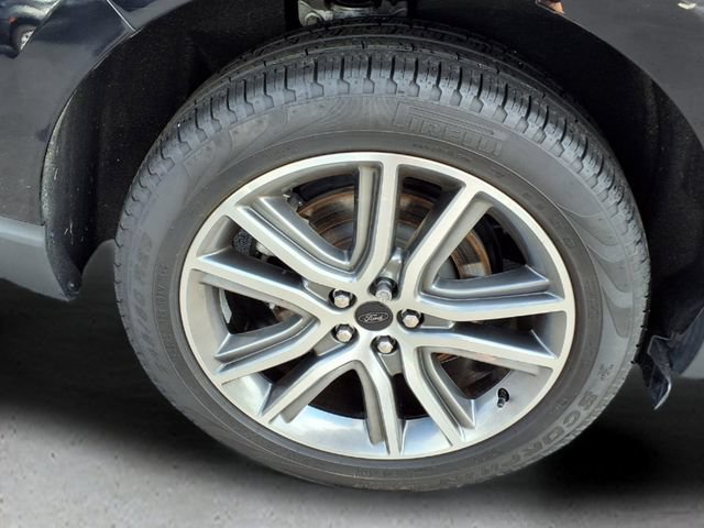 Used 2024 Ford Edge Titanium w/ Equipment Group 301A AWD/4WD image 9