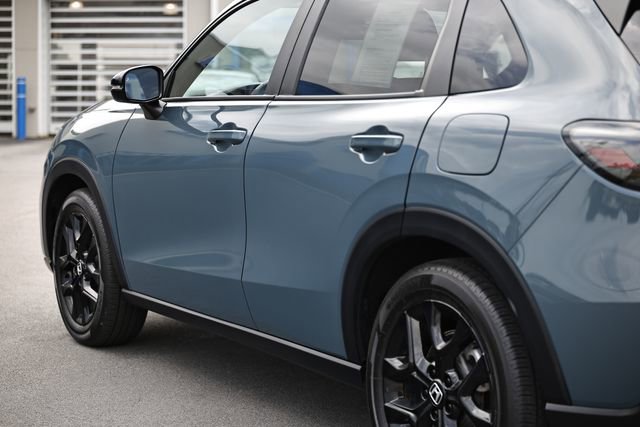 Certified 2025 Honda HR-V Sport image 8