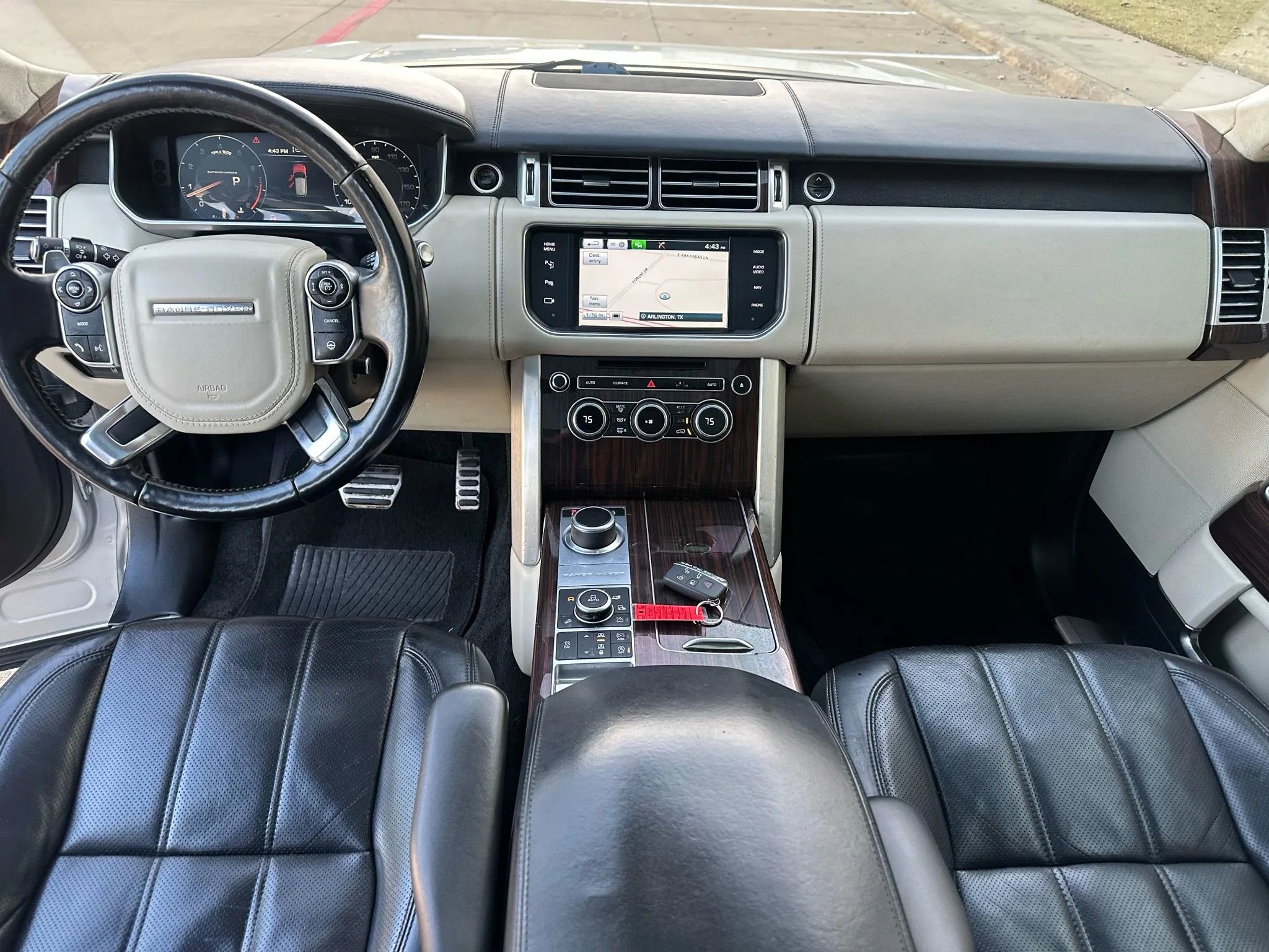 Used 2014 Land Rover Range Rover Long Wheelbase Autobiography image 21