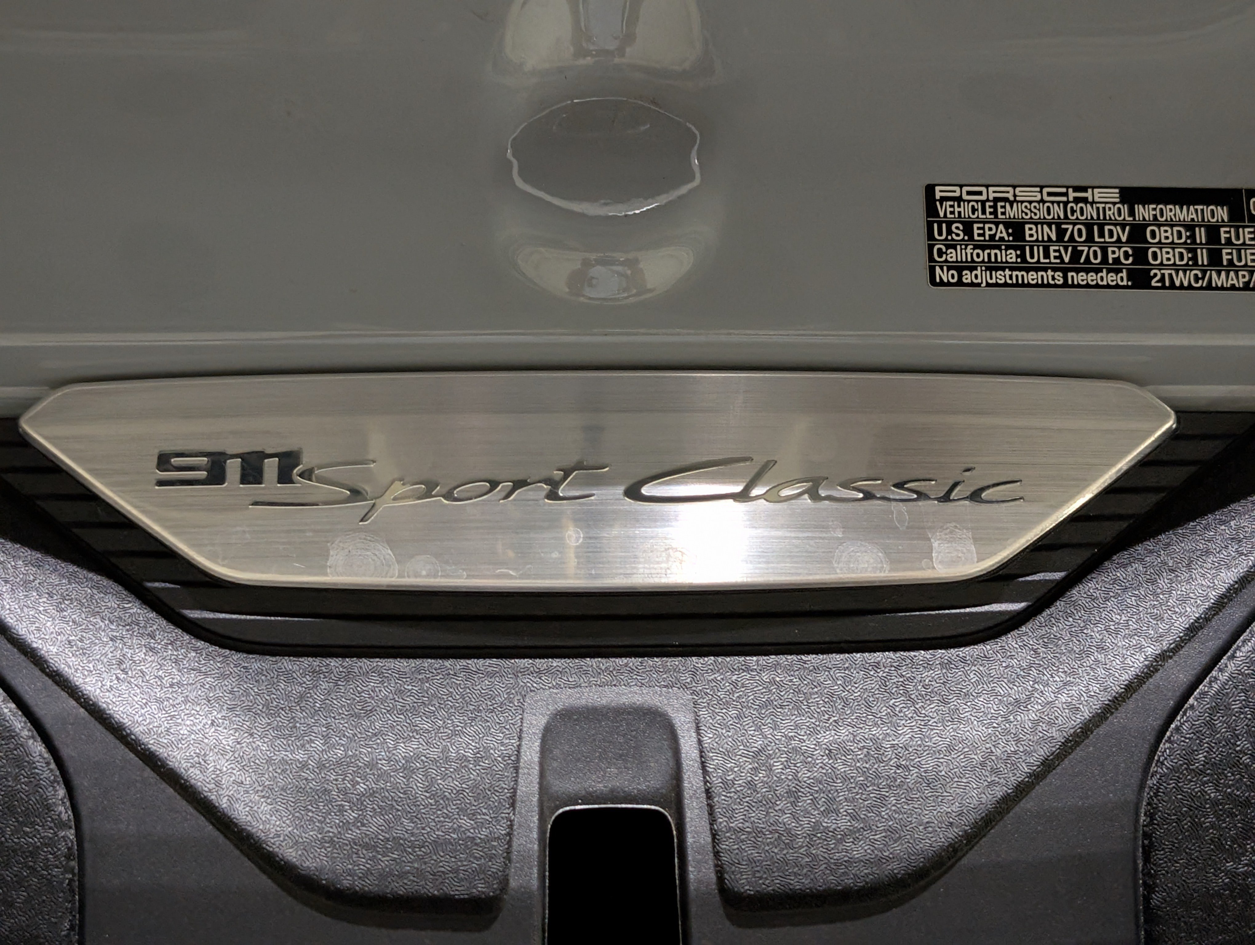 Certified 2023 Porsche 911 Sport Classic RWD image 30
