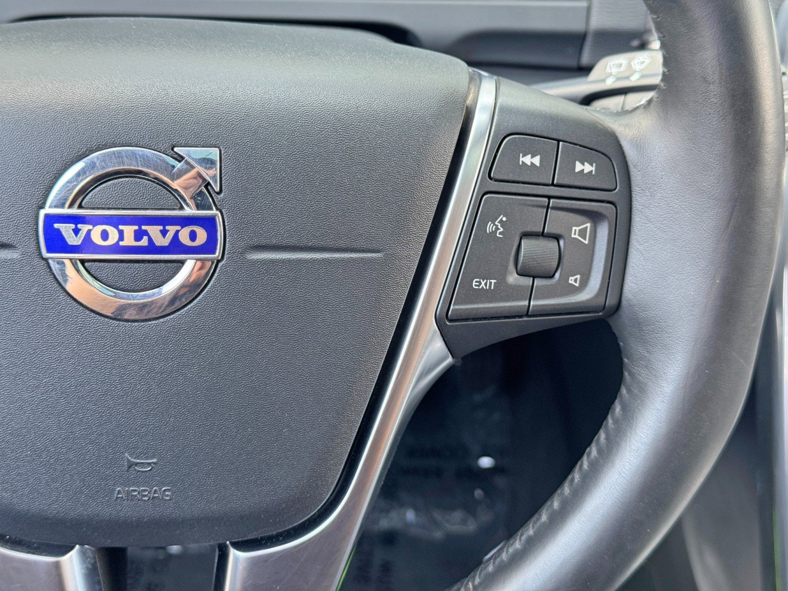 Used 2018 Volvo V60 T5 Cross Country w/ Convenience Package AWD/4WD image 21