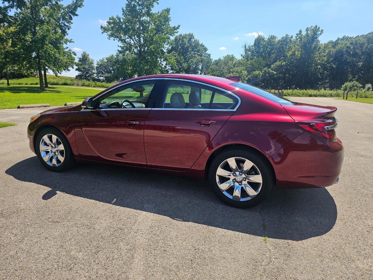 Used 2016 Buick Regal Premium w/ Driver Confidence Package #1 FWD image 8