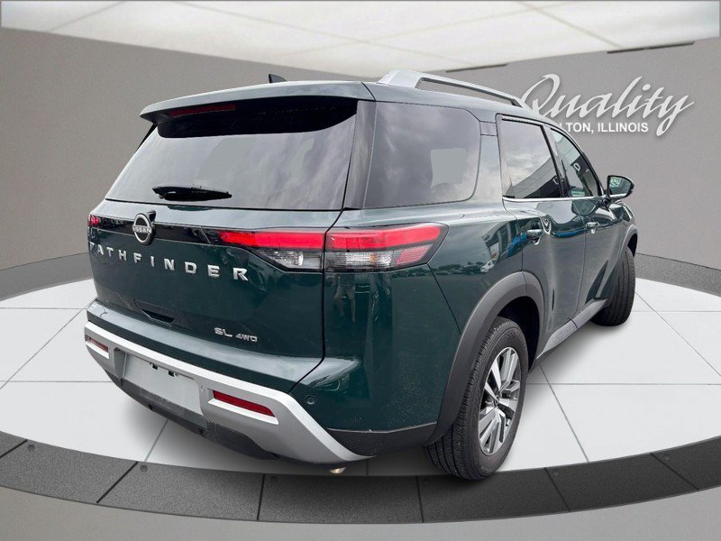 Used 2025 Nissan Pathfinder SL AWD/4WD image 4