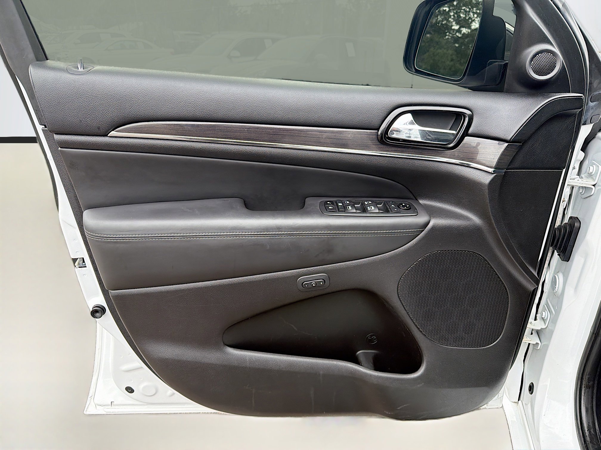 Used 2020 Jeep Grand Cherokee Overland image 21