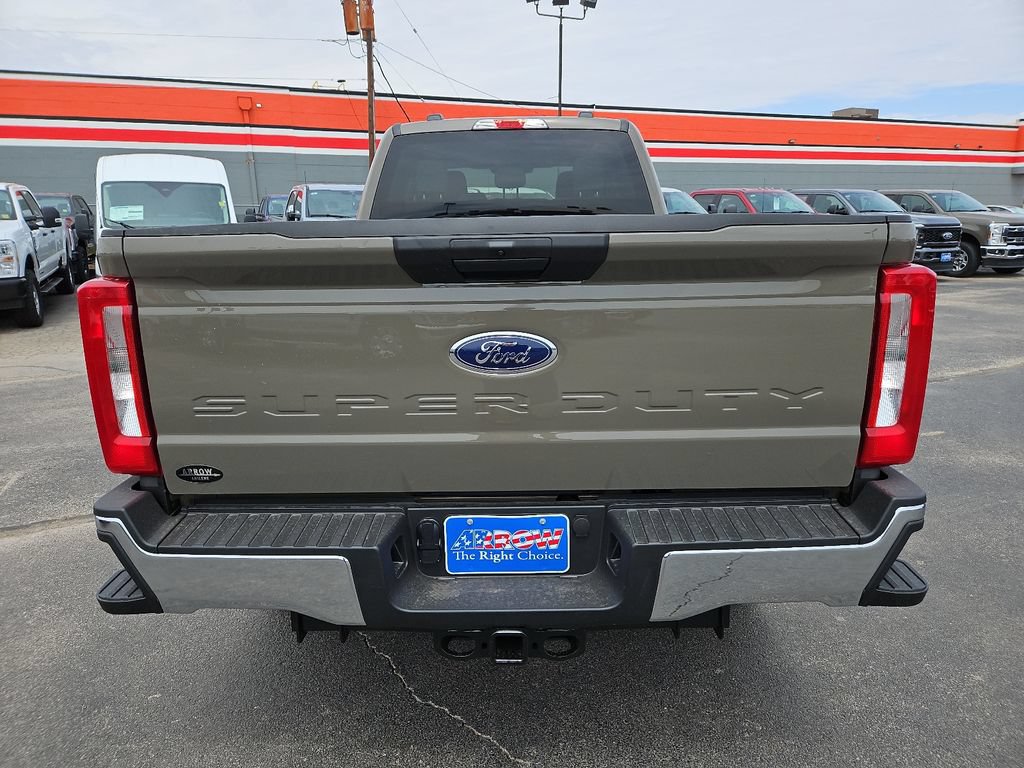 New 2026 Ford F350 XLT w/ FX4 Off-Road Package AWD/4WD image 10