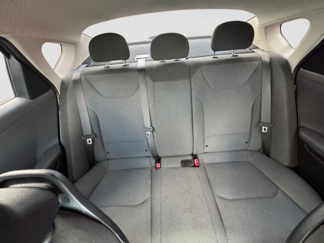 Used 2025 Kia K4 FWD image 21