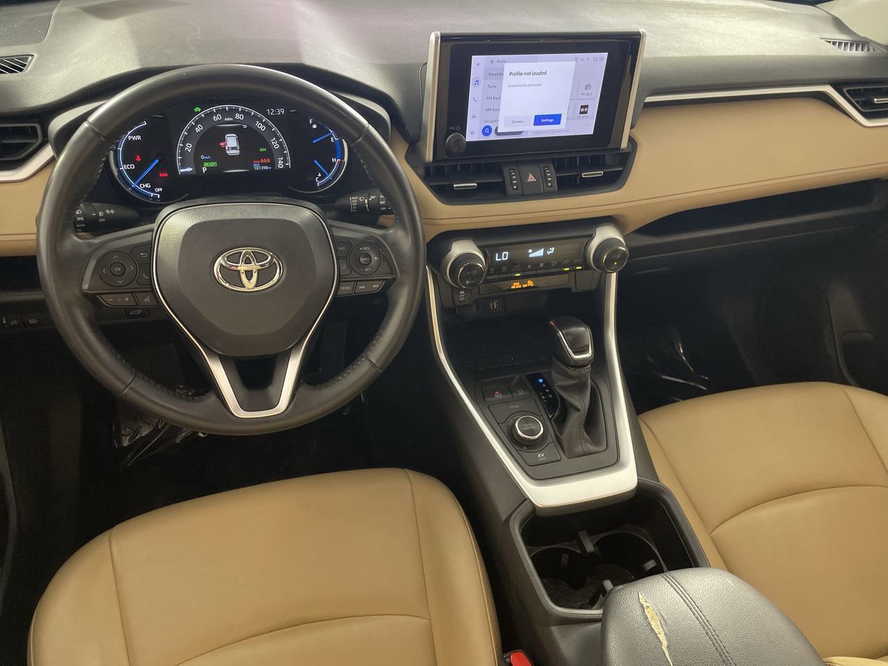 Used 2023 Toyota RAV4 XLE Premium image 21