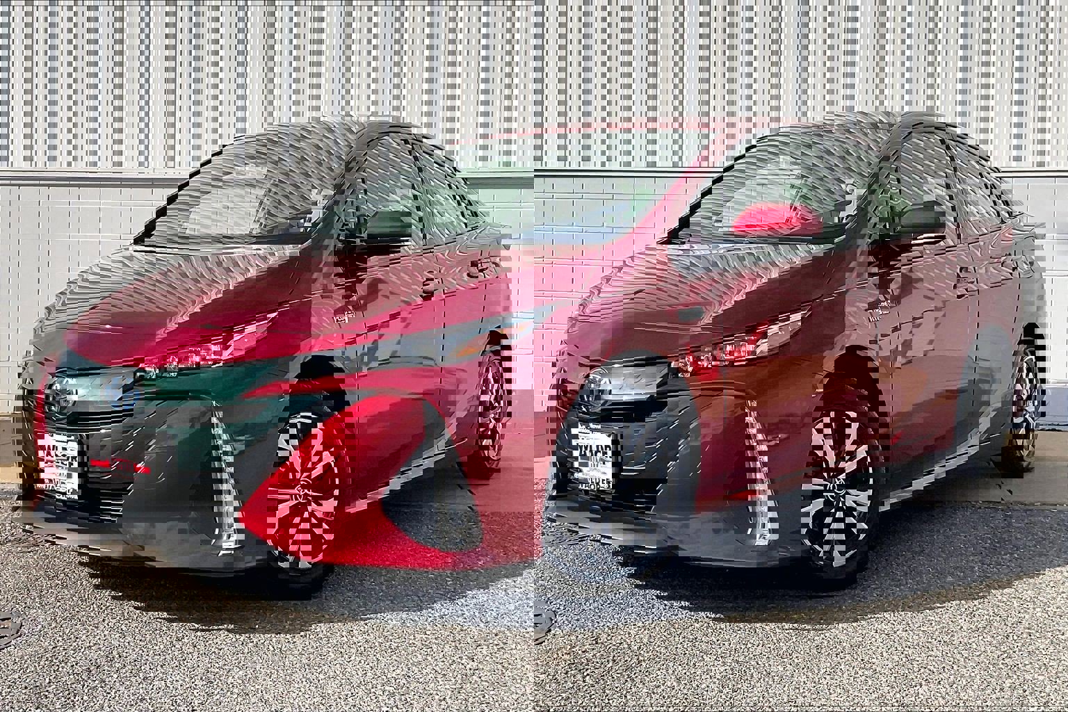 Used 2019 Toyota Prius Prime Premium image 2