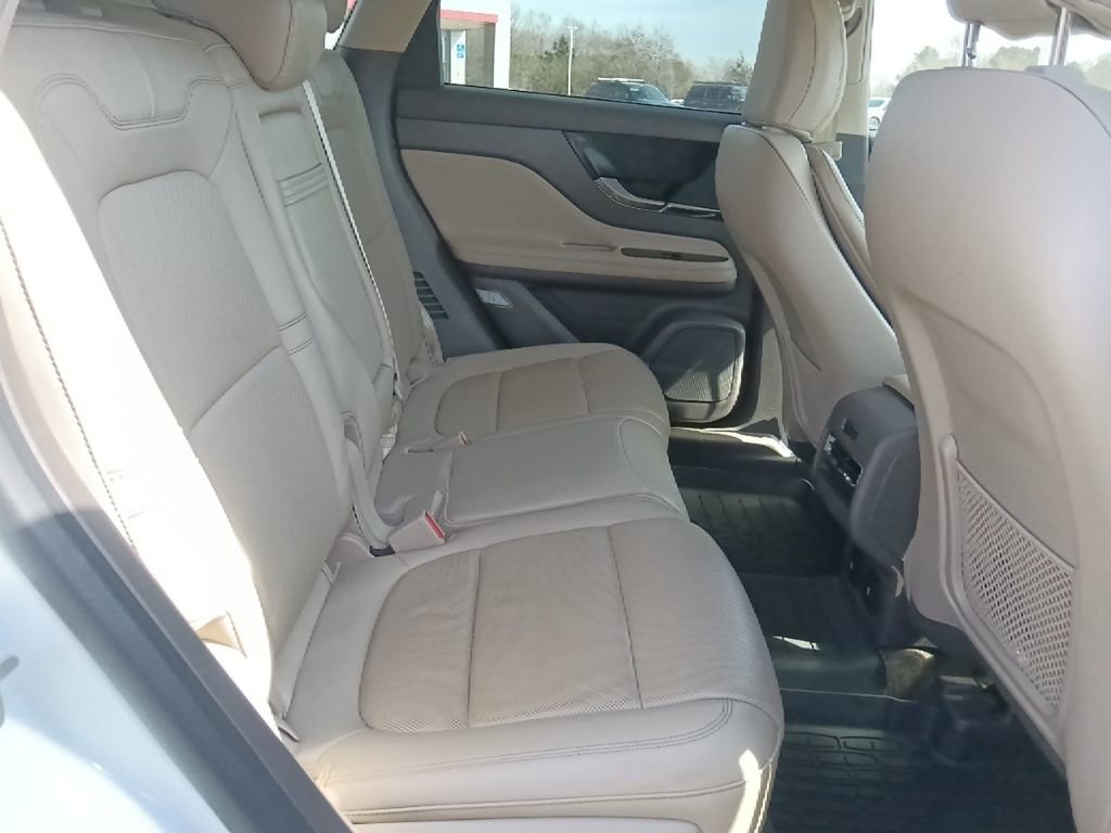 Used 2021 Lincoln Corsair Reserve w/ Equipment Group 201A image 31