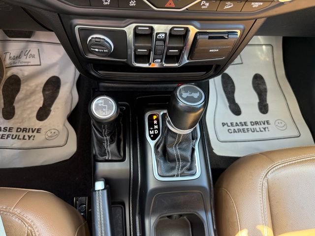 Used 2020 Jeep Wrangler Unlimited Sahara image 27