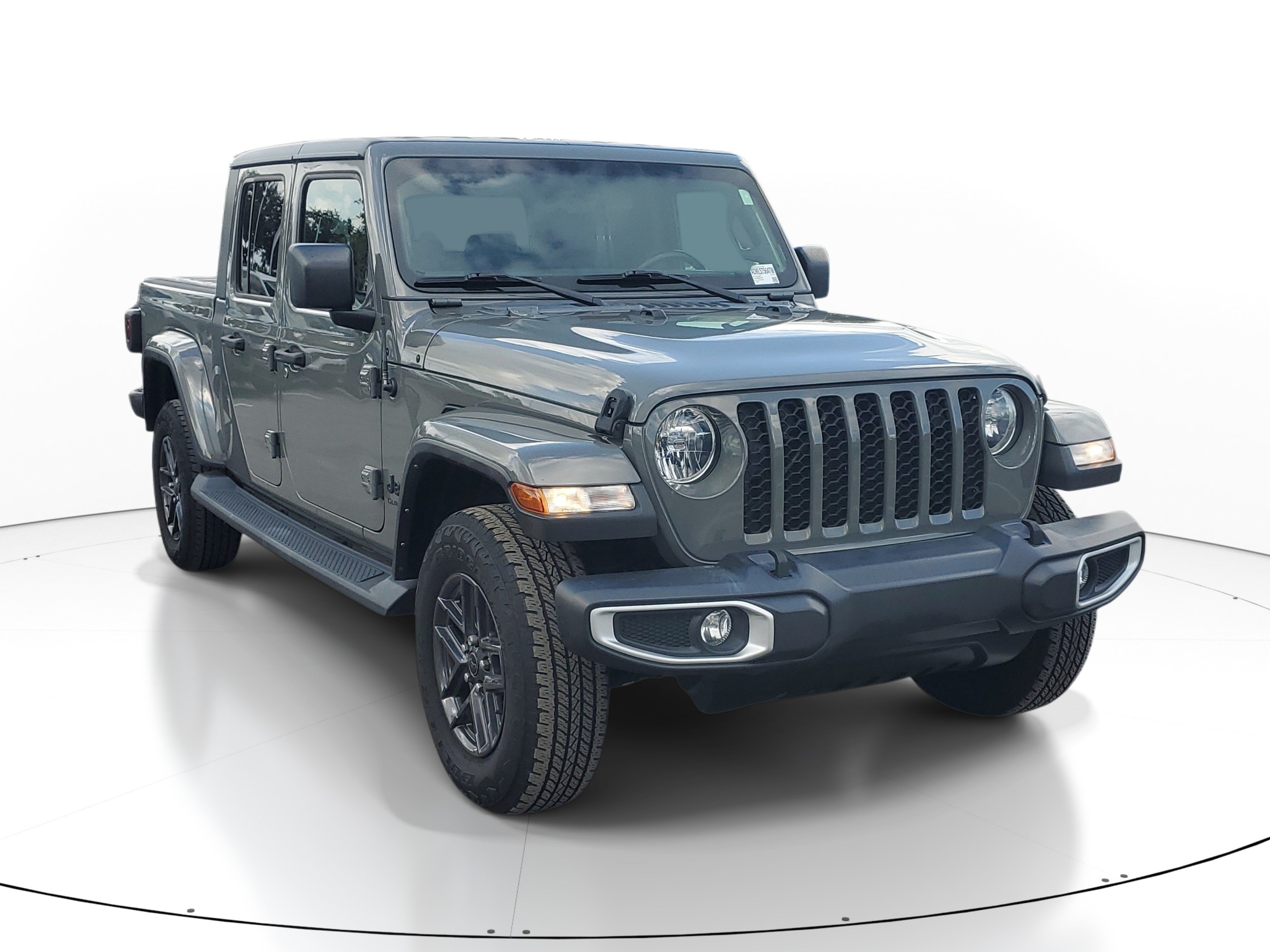 Used 2021 Jeep Gladiator Sport AWD/4WD image 2
