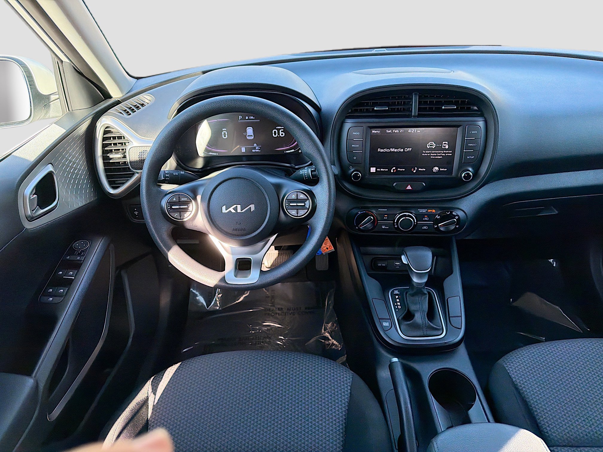 Used 2024 Kia Soul LX w/ Option Group 015 image 16