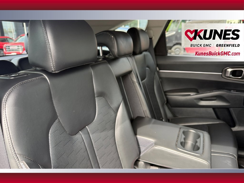 Used 2024 Kia Sorento S FWD image 38