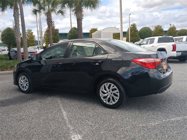 Used 2018 Toyota Corolla LE image 6