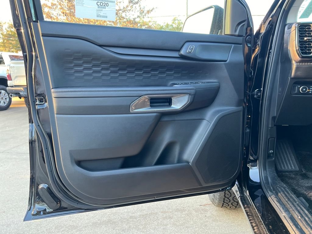 New 2025 Ford Ranger XLT w/ Black Appearance Package image 11