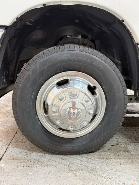 Used 2024 RAM 3500 Big Horn AWD/4WD image 11