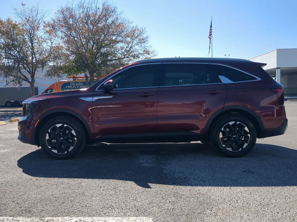 Used 2025 Kia Sorento S w/ Panoramic Sunroof Package image 7