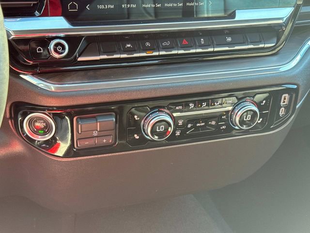 Certified 2025 GMC Sierra 1500 SLT image 27