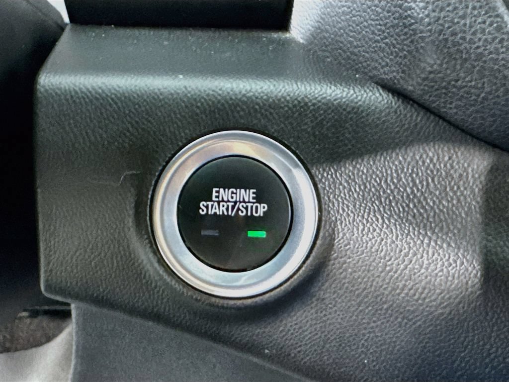 Used 2023 GMC Terrain SLT AWD/4WD image 19