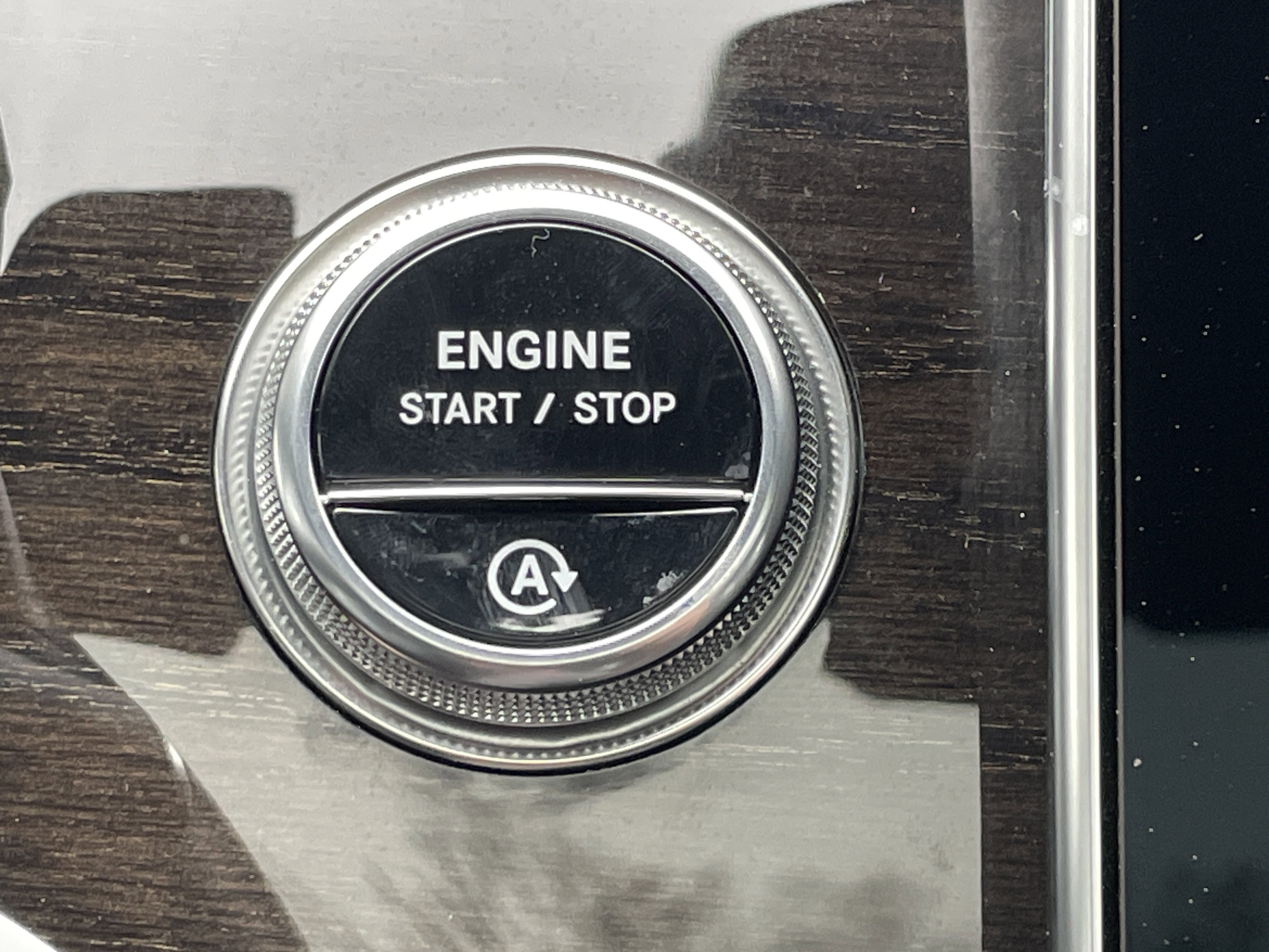 Certified 2025 Mercedes-Benz GLC 300 4MATIC image 31