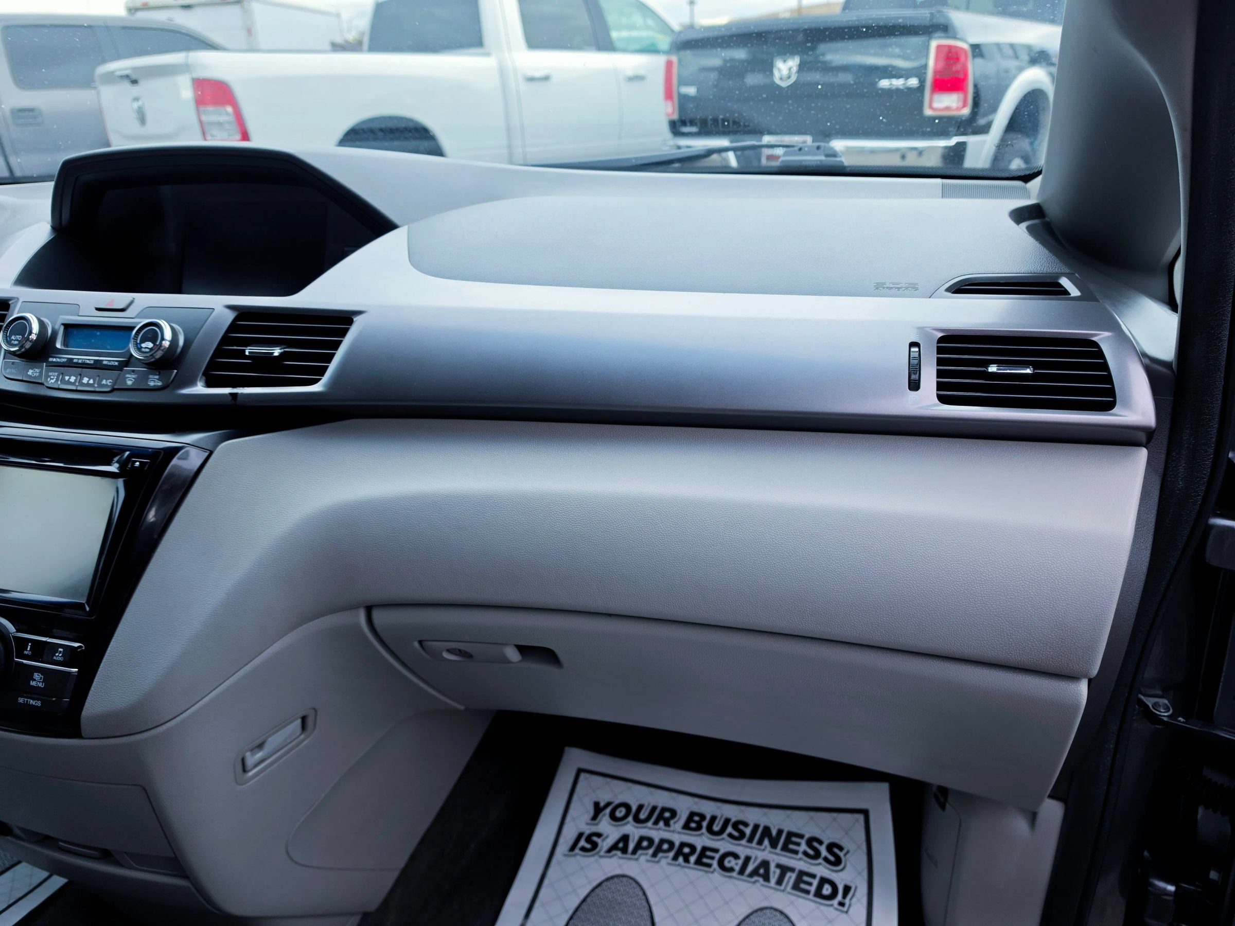 Used 2014 Honda Odyssey EX image 30