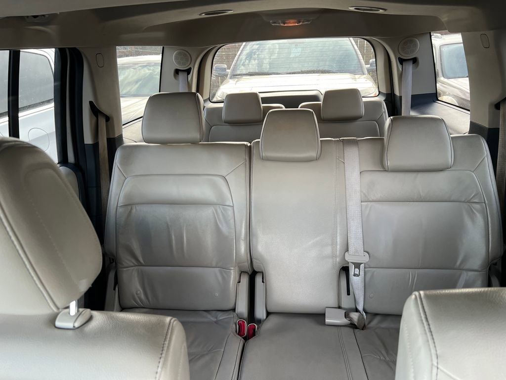 Used 2009 Ford Flex SEL FWD image 5