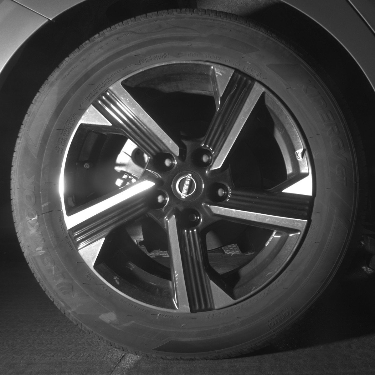 Used 2025 Nissan Sentra SV FWD image 15