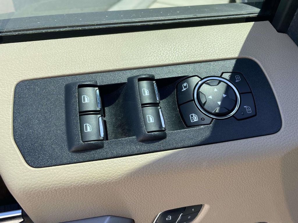Used 2018 Ford F150 Lariat w/ Equipment Group 501A Mid AWD/4WD image 17