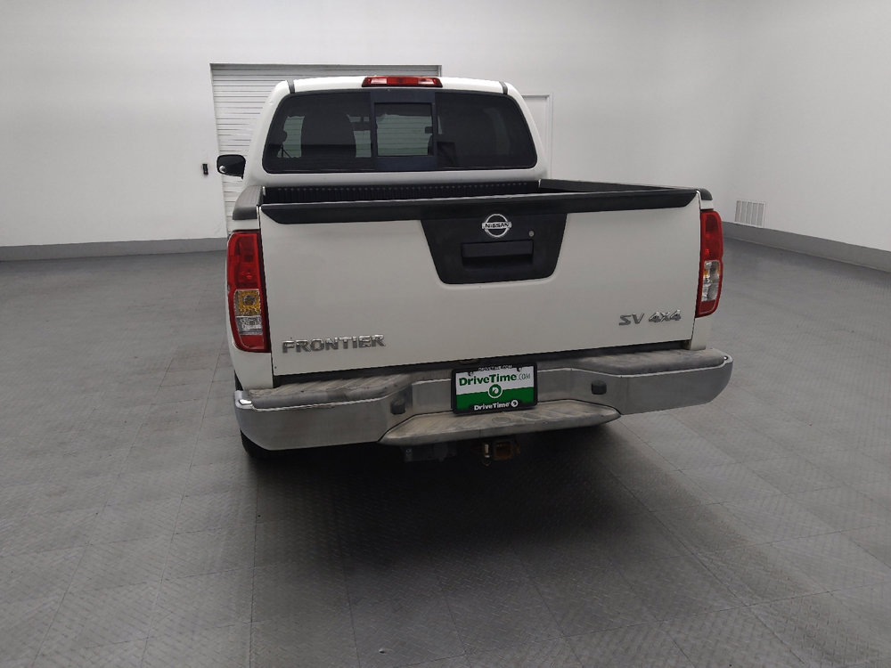 Used 2016 Nissan Frontier SV image 6