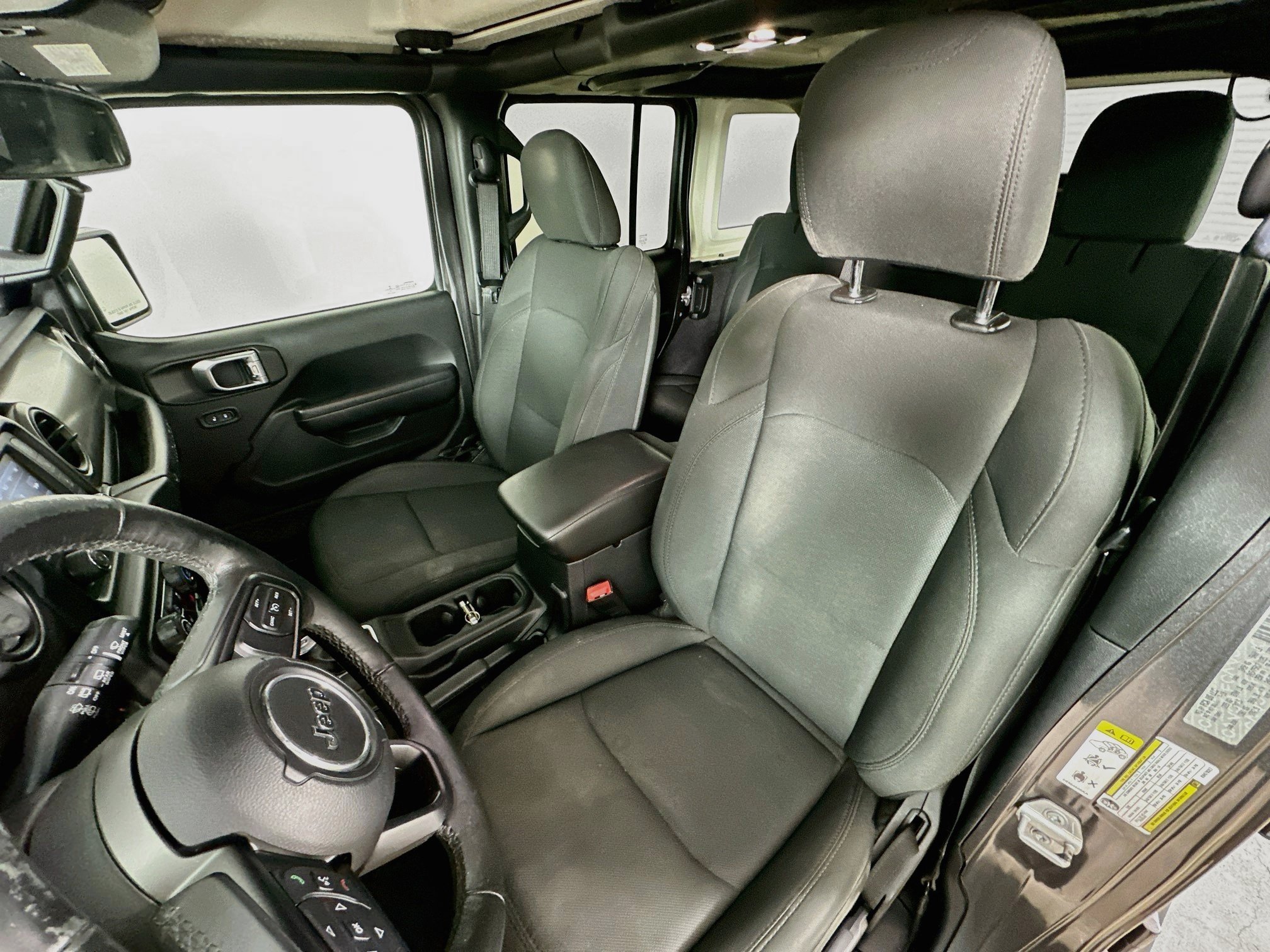 Used 2019 Jeep Wrangler Unlimited Sport S AWD/4WD image 26