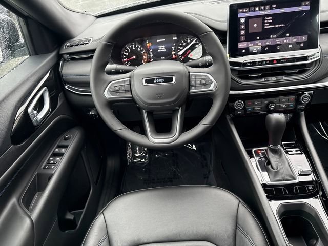 New 2026 Jeep Compass Limited image 17