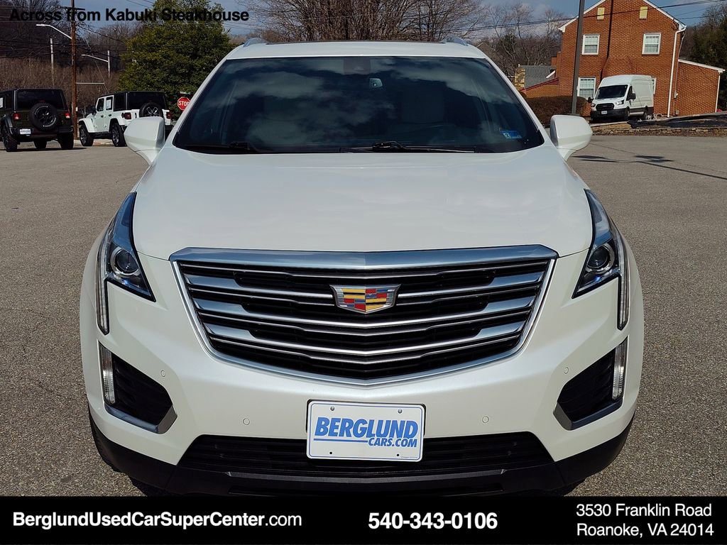 Used 2017 Cadillac XT5 Luxury w/ Driver Awareness Package image 9